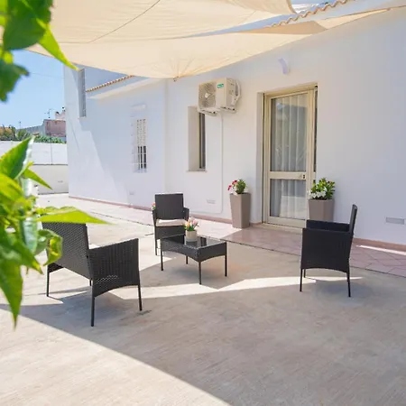 From Flori Bed & Breakfast 3*