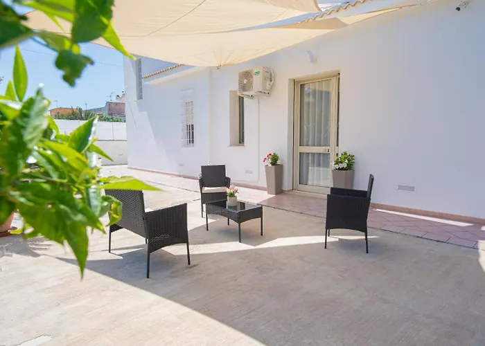 From Flori Bed & Breakfast 3*